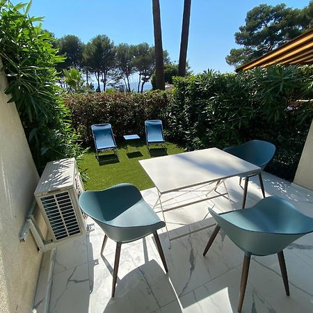 Appartement Face Mer Et Port Santa Lucia Climatise Et Wifi Сен-Рафаель Екстер'єр фото