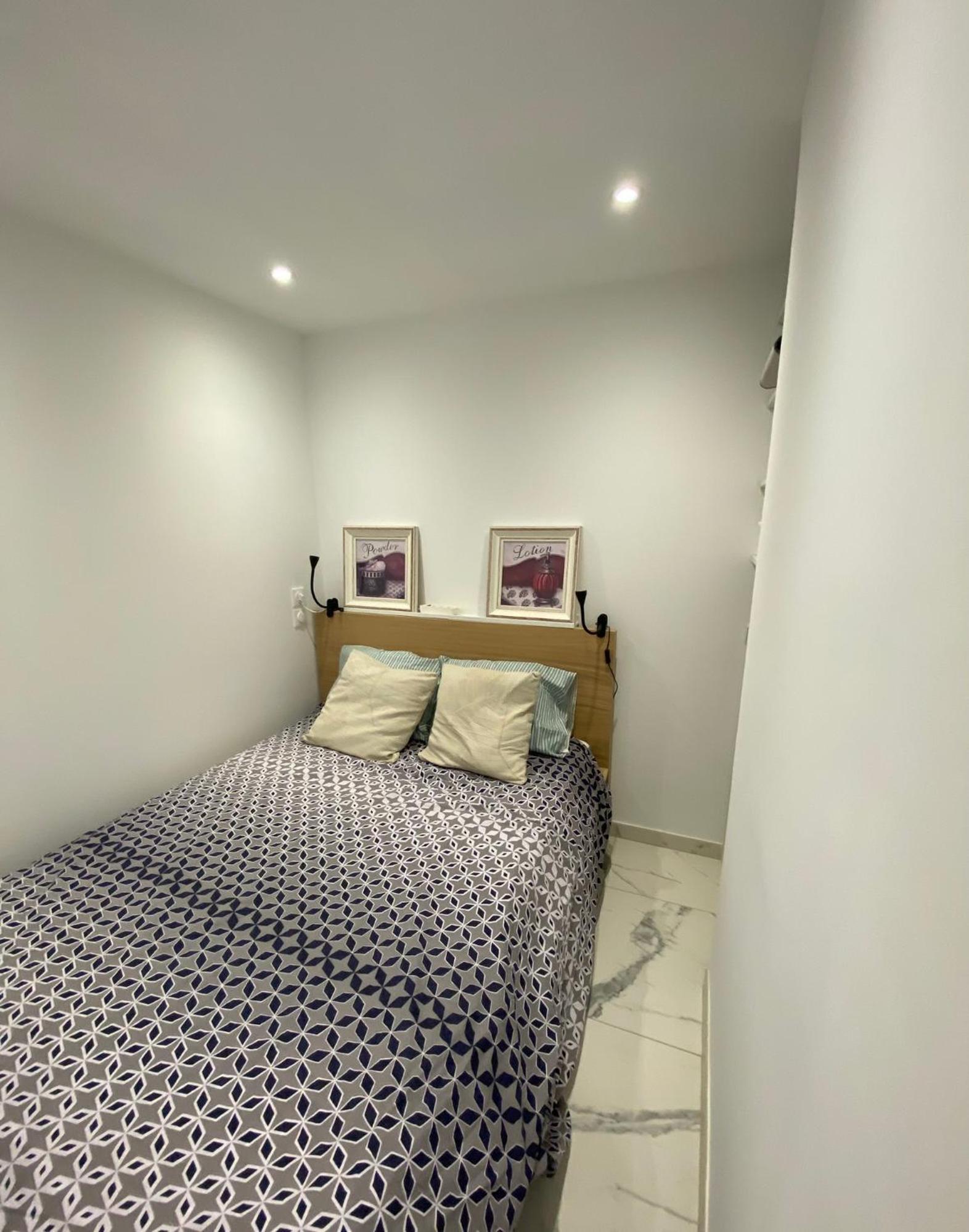 Appartement Face Mer Et Port Santa Lucia Climatise Et Wifi Сен-Рафаель Екстер'єр фото