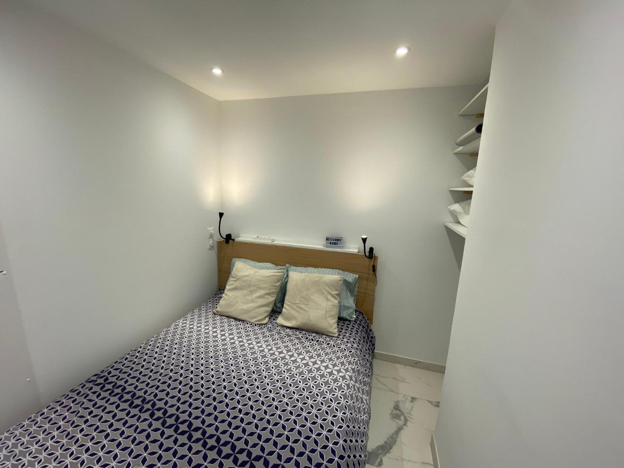 Appartement Face Mer Et Port Santa Lucia Climatise Et Wifi Сен-Рафаель Екстер'єр фото