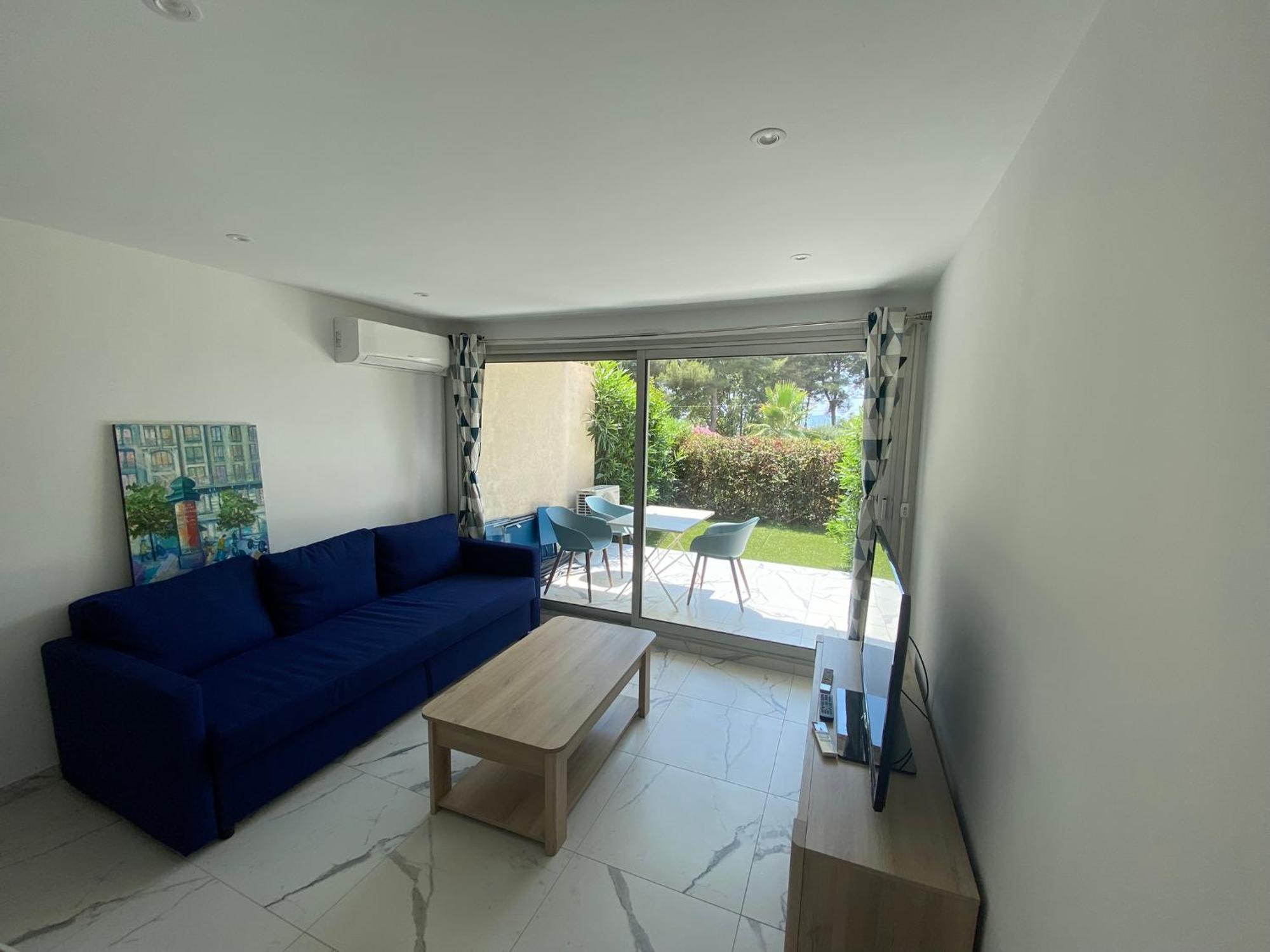 Appartement Face Mer Et Port Santa Lucia Climatise Et Wifi Сен-Рафаель Екстер'єр фото